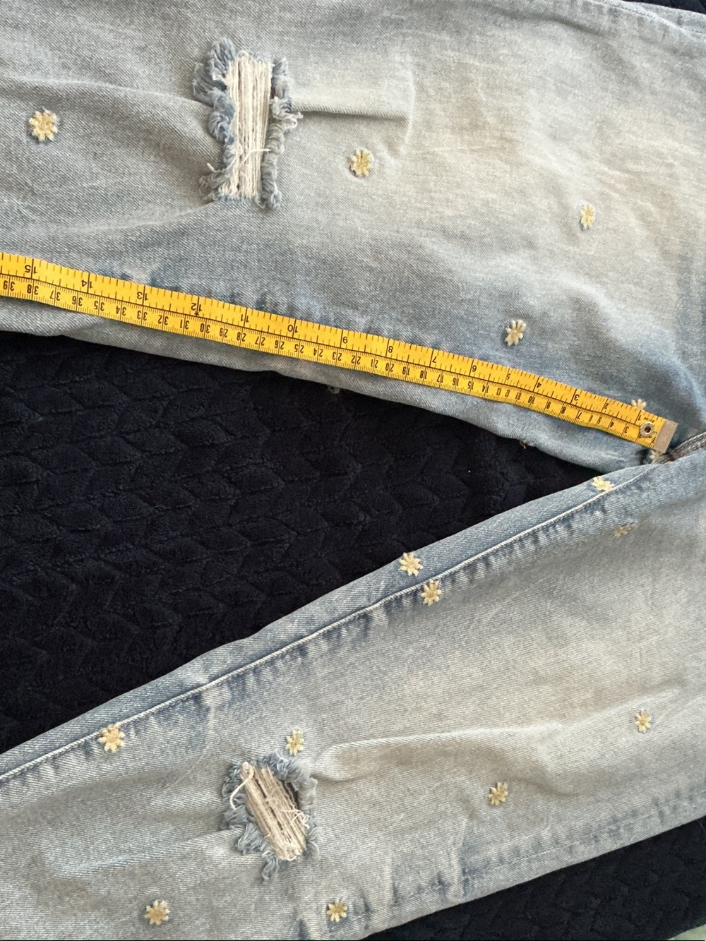 DRIFTWOOD Gizelle Light Blue Skinny Jeans with Daisy Embroidery - Picture 8 of 8